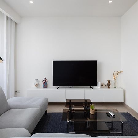Modern 1Br Spacious Apartment With Terrace - Close To St Thomas Bay Marsaskala Extérieur photo