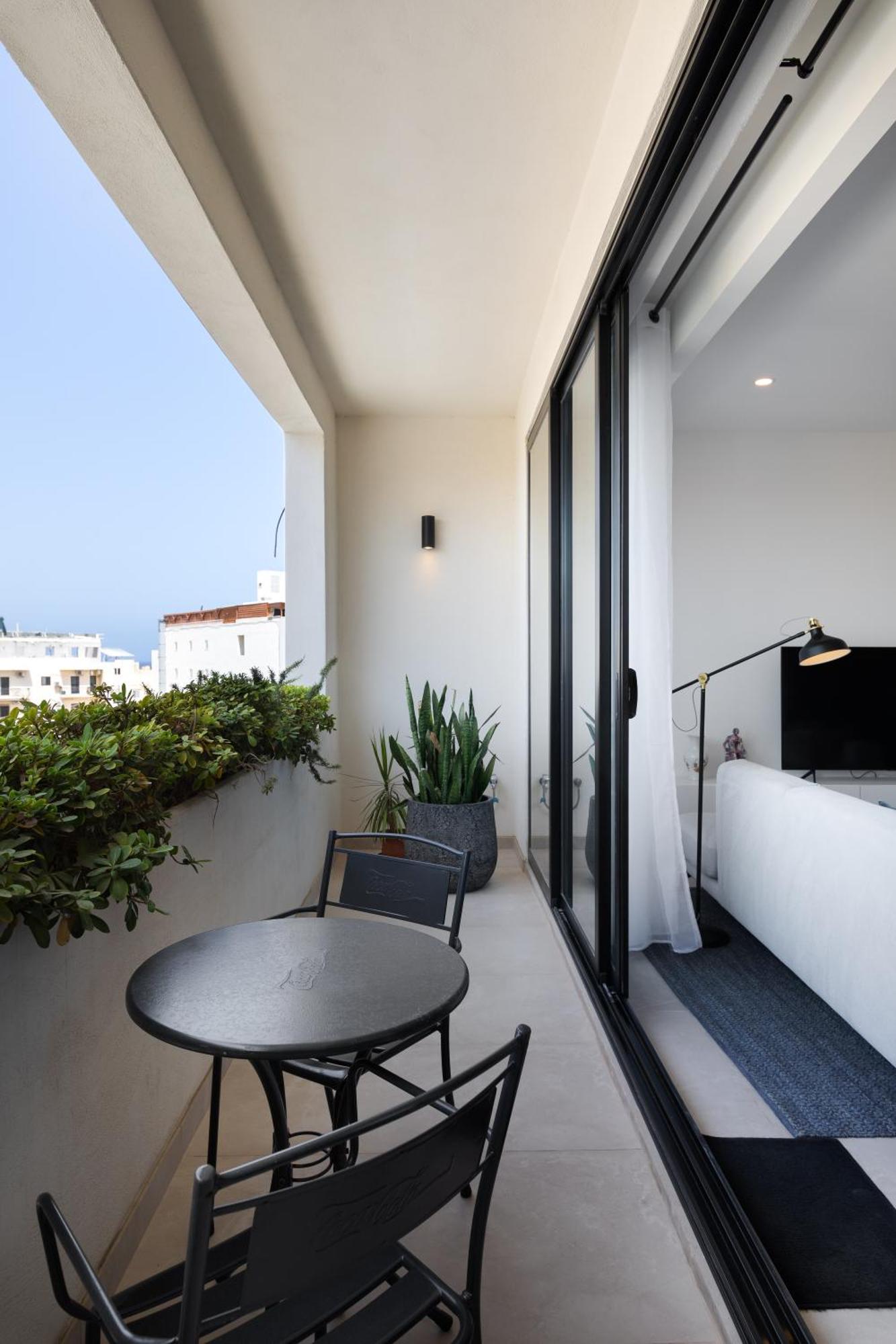 Modern 1Br Spacious Apartment With Terrace - Close To St Thomas Bay Marsaskala Extérieur photo